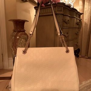 Authentic Gucci bag in prestige collection